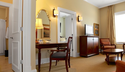 Suite, 1 King Bed, Non Smoking