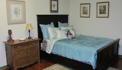 4 room suite, 1 queen bed, sitting room, game room and private bathroom