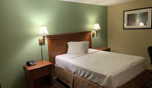 Standard Room, 1 Queen Bed, Non Smoking