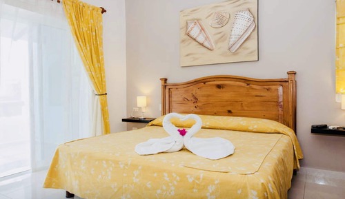 Luxury Villa, 4 Bedrooms, Kitchen, Resort View