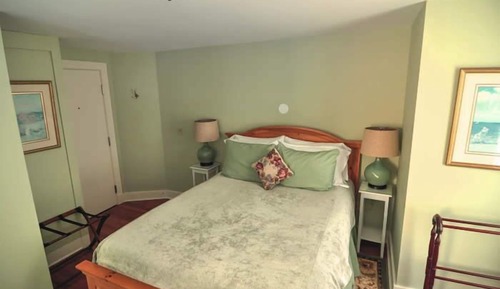 Inn Room 6