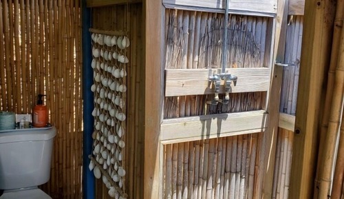 Cozy Double with Outdoor Shower