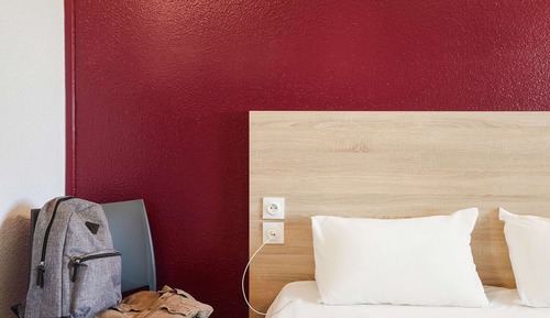 Room (Tandem)