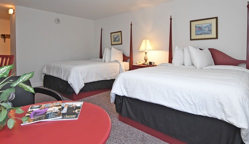 Standard Room, 2 Queen Beds (West Inn)