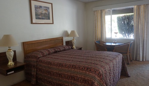 Standard Room, 1 Queen Bed