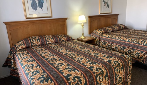 Standard Room, 2 Queen Beds - Ground Floor