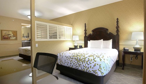 Room, 2 Queen Beds, Non Smoking