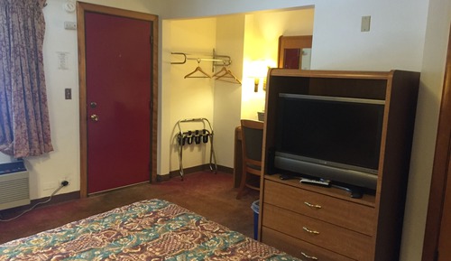 Standard Room, 1 King Bed