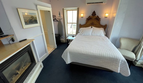 Deluxe Room, 1 Queen Bed