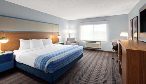 Studio Suite, 1 King Bed, Non Smoking (Second Floor)