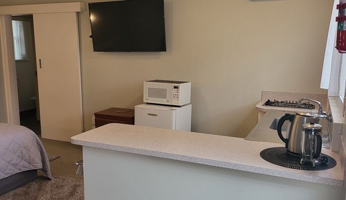 Extra Large Studio Unit