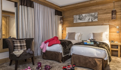 Room (Petite Signature)