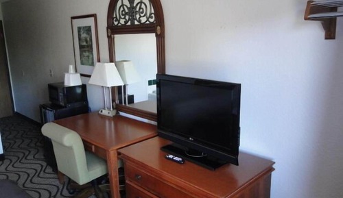 Deluxe Room, 1 King Bed, Jetted Tub