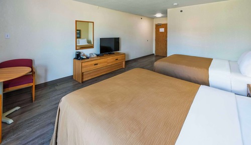 Standard Room, 2 Queen Beds, Non Smoking