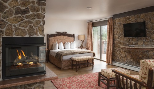 Signature Suite, 1 Queen Bed, Fireplace, River View (Adults Only)