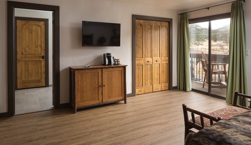 Deluxe Suite, 1 King Bed, Sauna (Adults Only, No River View, Near Road)