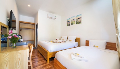 Superior Triple Room, Pool View