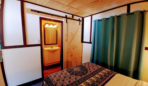 Standard Suite, Refrigerator
