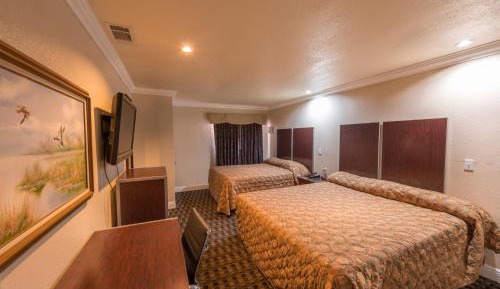 Double Queen Room