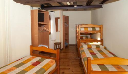 Family Room (2 Adults + 2 Children)