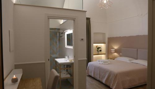 Large Double or Twin Room