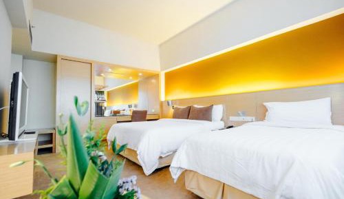 Deluxe Family Room