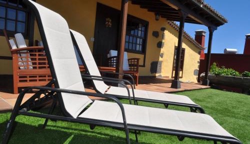 Deluxe One-Bedroom Villa