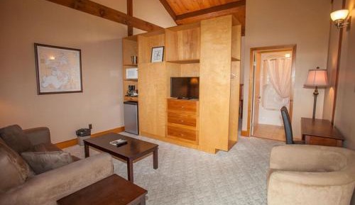 Queen Suite
