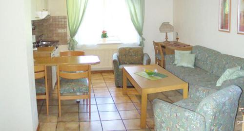 One-Bedroom Apartment (2 - 4 Adults)