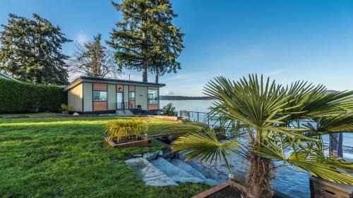 Bungalow - Beach Front