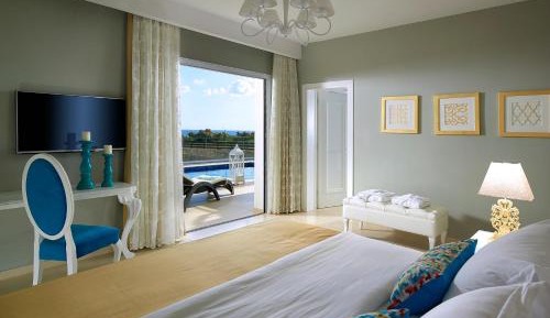Deluxe Suite Garden View with Private Pool