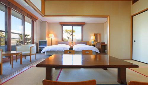 Twin Room with Tatami Area