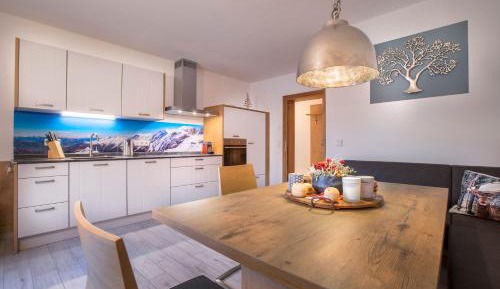 Two-Bedroom Apartment with Mountain View