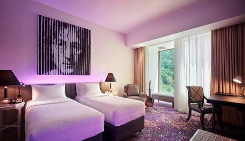Deluxe Double or Twin Room with Hill View