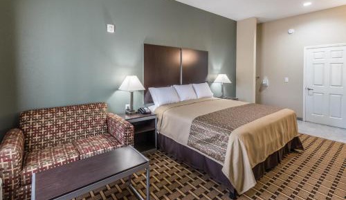 Deluxe King Suite - Disability Access