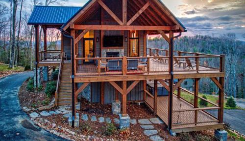 Four-Bedroom Holiday Home
