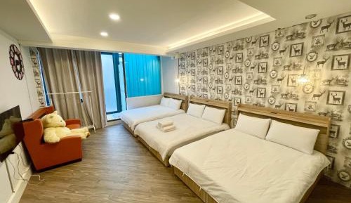 Deluxe Family Suite