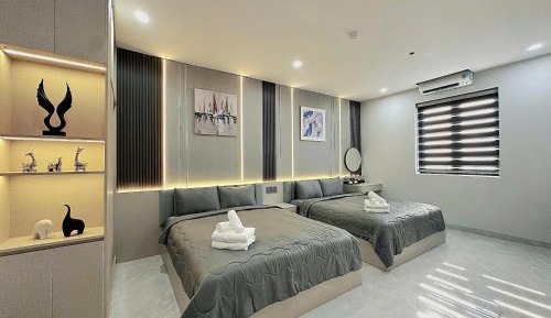 Twin Room with City View