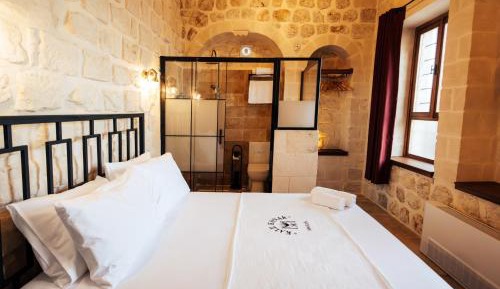 Double Room with Mountain View