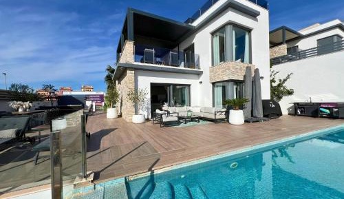 Villa with Sea View