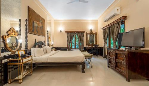 Deluxe Suite