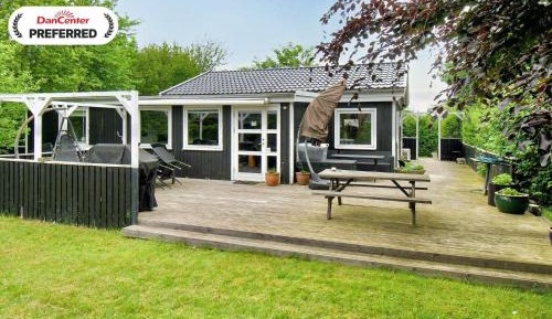 Three-Bedroom Holiday Home 