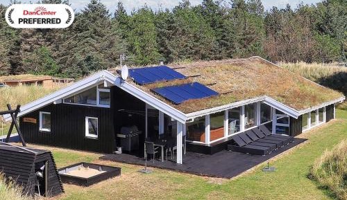 Four-Bedroom Holiday Home