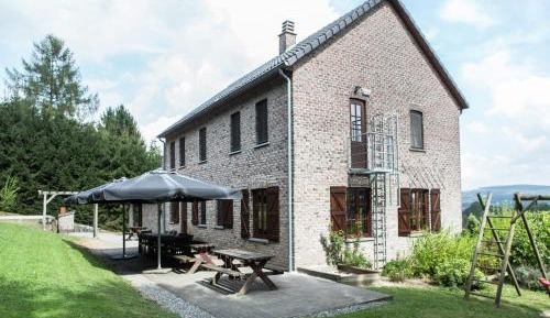 Five-Bedroom Holiday Home