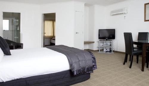 One-Bedroom Apartment with Spa Bath
