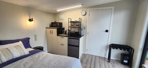 Deluxe Double Room with Shower