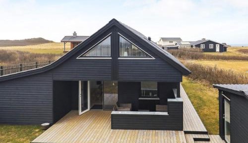 Four-Bedroom Holiday Home