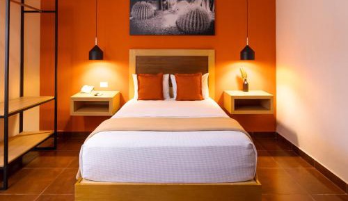 Standard Queen Room