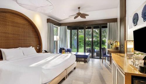 Deluxe Bungalow with Private Pool and Garden View