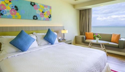 Superior King Room with Ocean View